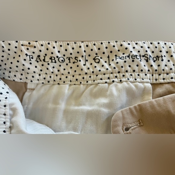 EUC Talbots Perfect Short Light Tan Women’s Size: 6 Inseam 3” - Picture 3 of 4